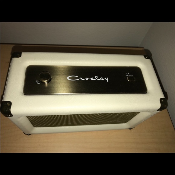Crosley Wireless Speaker - Picture 3 of 6